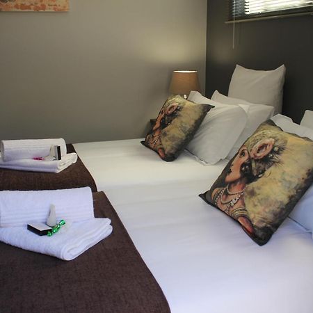 Olive Tree B&B Upington Bagian luar foto