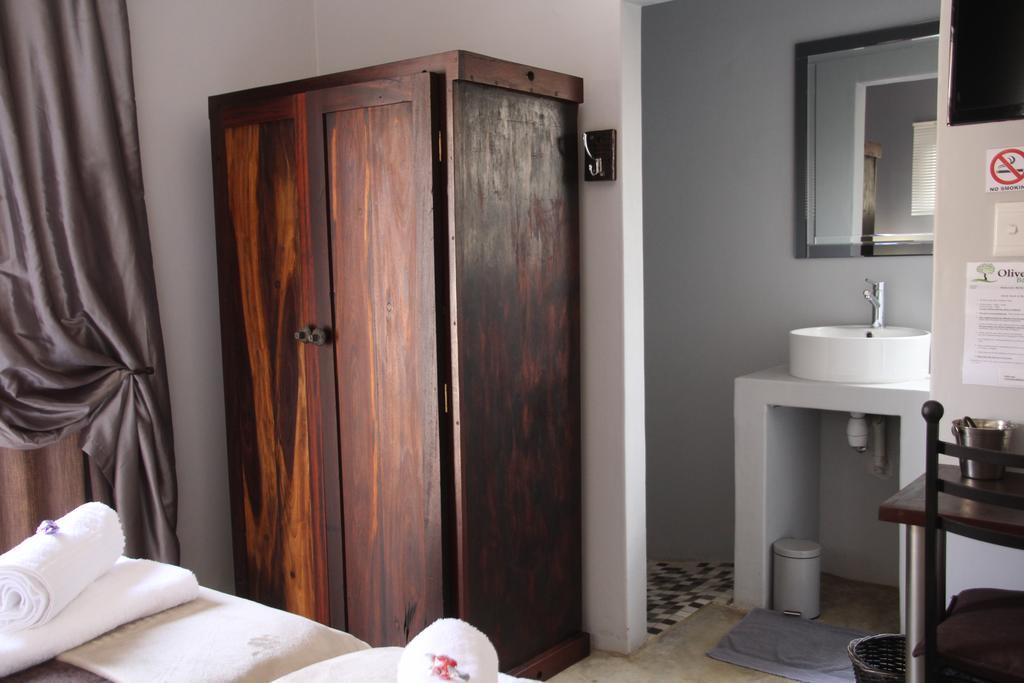Olive Tree B&B Upington Bagian luar foto