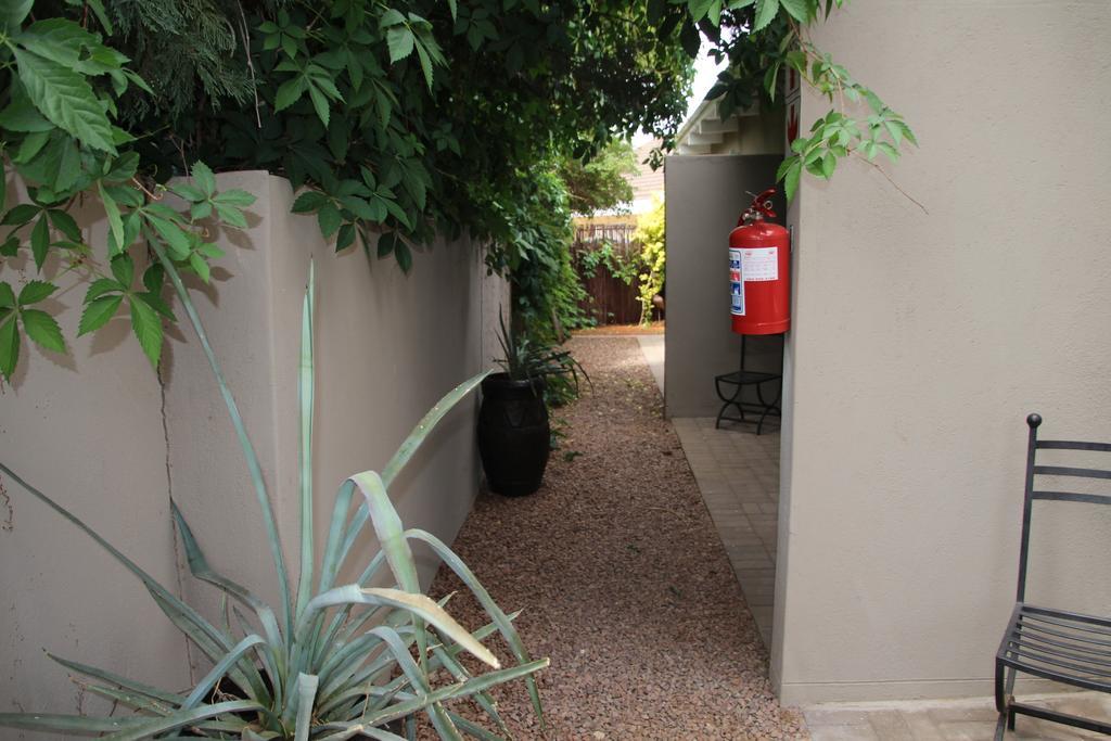 Olive Tree B&B Upington Bagian luar foto